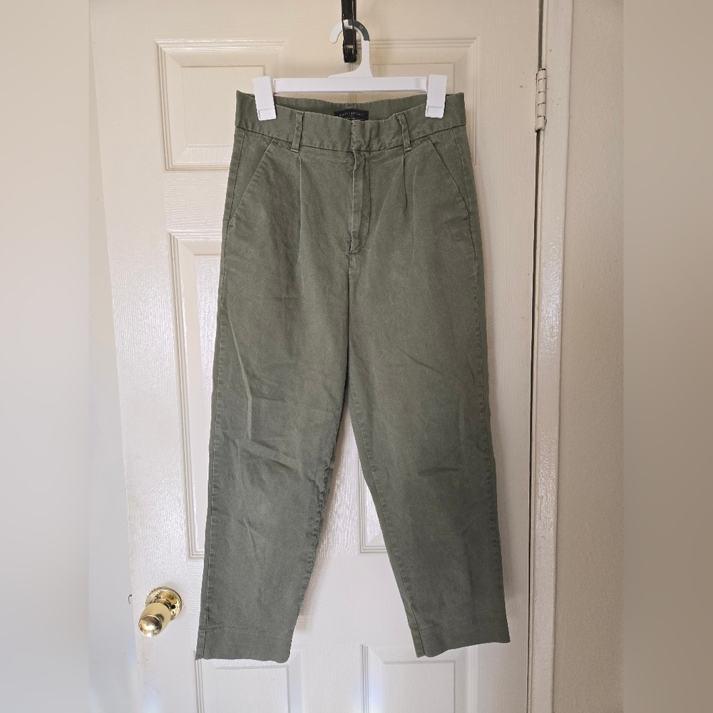 Banana Republic Women's Sage Green Chinos